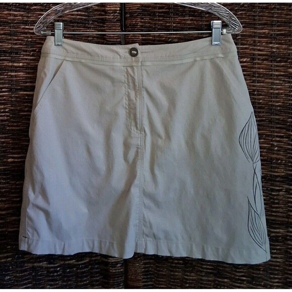 Title Nine Leaf Print Skirt Women 6 Tan Athleisure Skort Gorpcore Hiking Camping - Picture 2 of 10